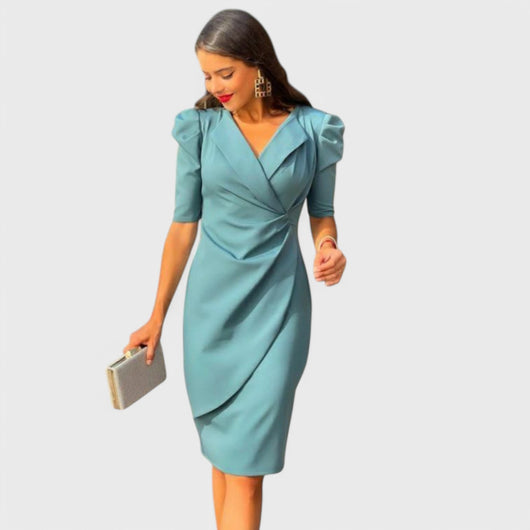 Knee-length dress with V-neck and draping